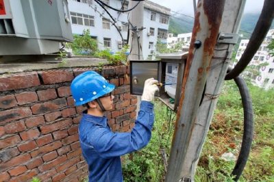 白河供電公司對獅子山新區(qū)進(jìn)行4G物聯(lián)網(wǎng)卡更換