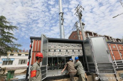 黃陂區(qū)供電公司拆除電桿線路 重新鋪設(shè)入地電纜