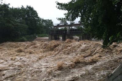 特大暴雨襲蓉，成都供電公司趕赴多地災(zāi)區(qū)搶修