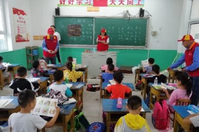 清苑區(qū)供電公司給小學(xué)生們上了一堂生動精彩的安全用電知識課