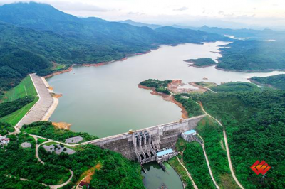 海南紅嶺水電廠調水幫助解決當?shù)剞r(nóng)業(yè)旱情