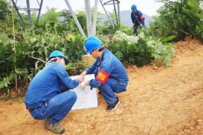 黨員青年突擊隊全面排查災后輸電線路