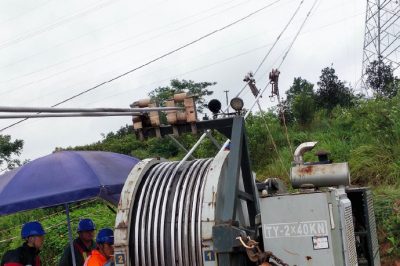 川南城際鐵路220千伏供電線路工程已全面進(jìn)入架線階段