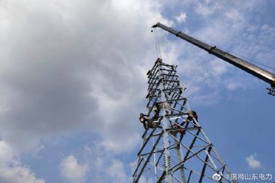 開(kāi)展上林110千伏線路工程A2號(hào)、A6號(hào)、B7號(hào)鐵塔組立