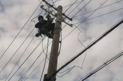開展接戶線、銹蝕表箱改造，努力增荷供電可靠性